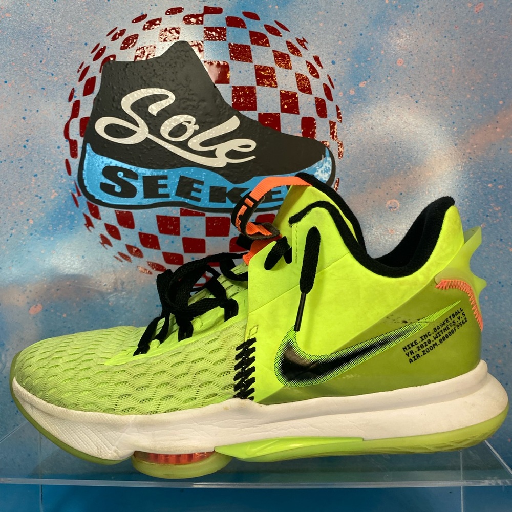 Lebron grinch - Picture 4 of 6